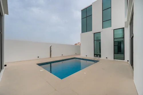 5 Bedrooms Villa in Dubai Silicon Oasis