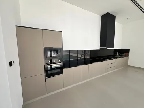 5 Bedrooms Villa in Dubai Silicon Oasis