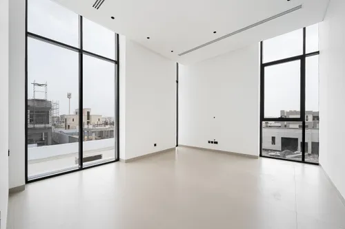 5 Bedrooms Villa in Dubai Silicon Oasis