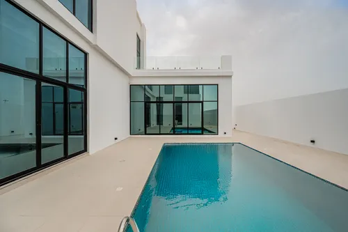 5 Bedrooms Villa in Dubai Silicon Oasis