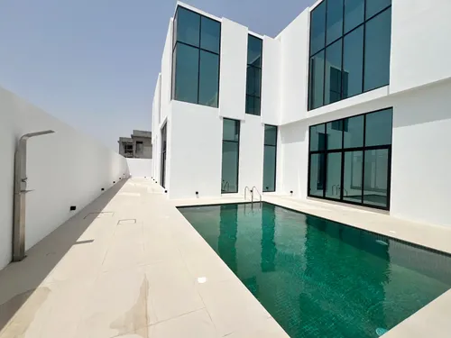 5 Bedrooms Villa in Dubai Silicon Oasis