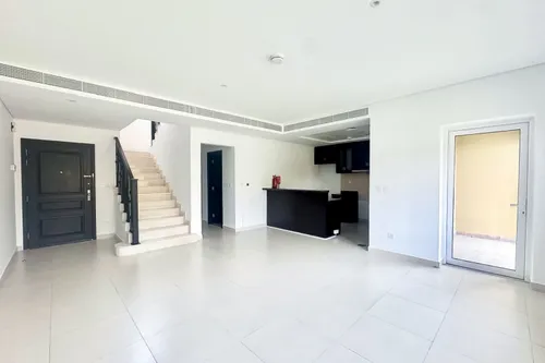 3 Bedrooms Villa in Casa Dora