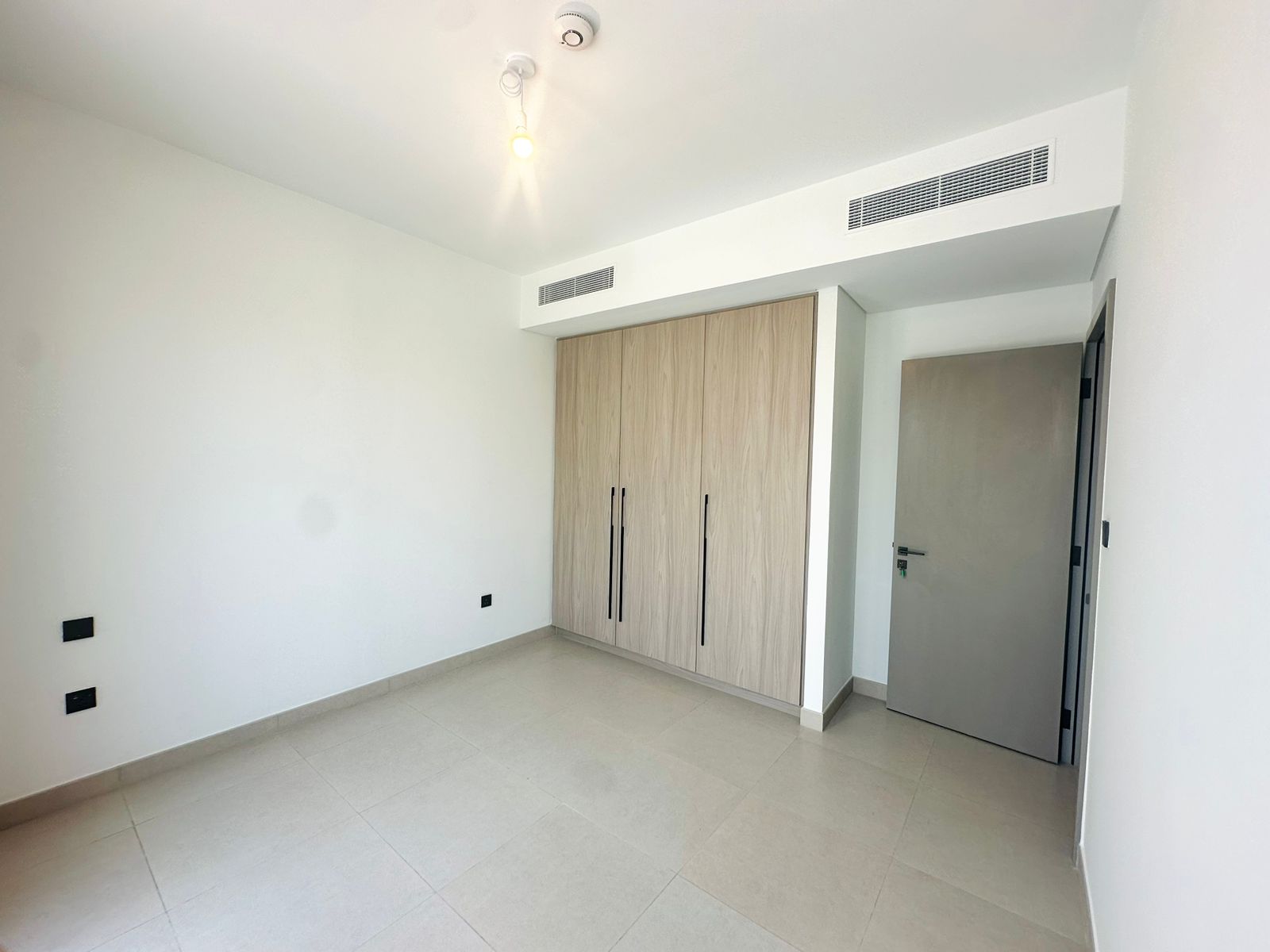 3 Bedrooms Townhouse in Aura 1