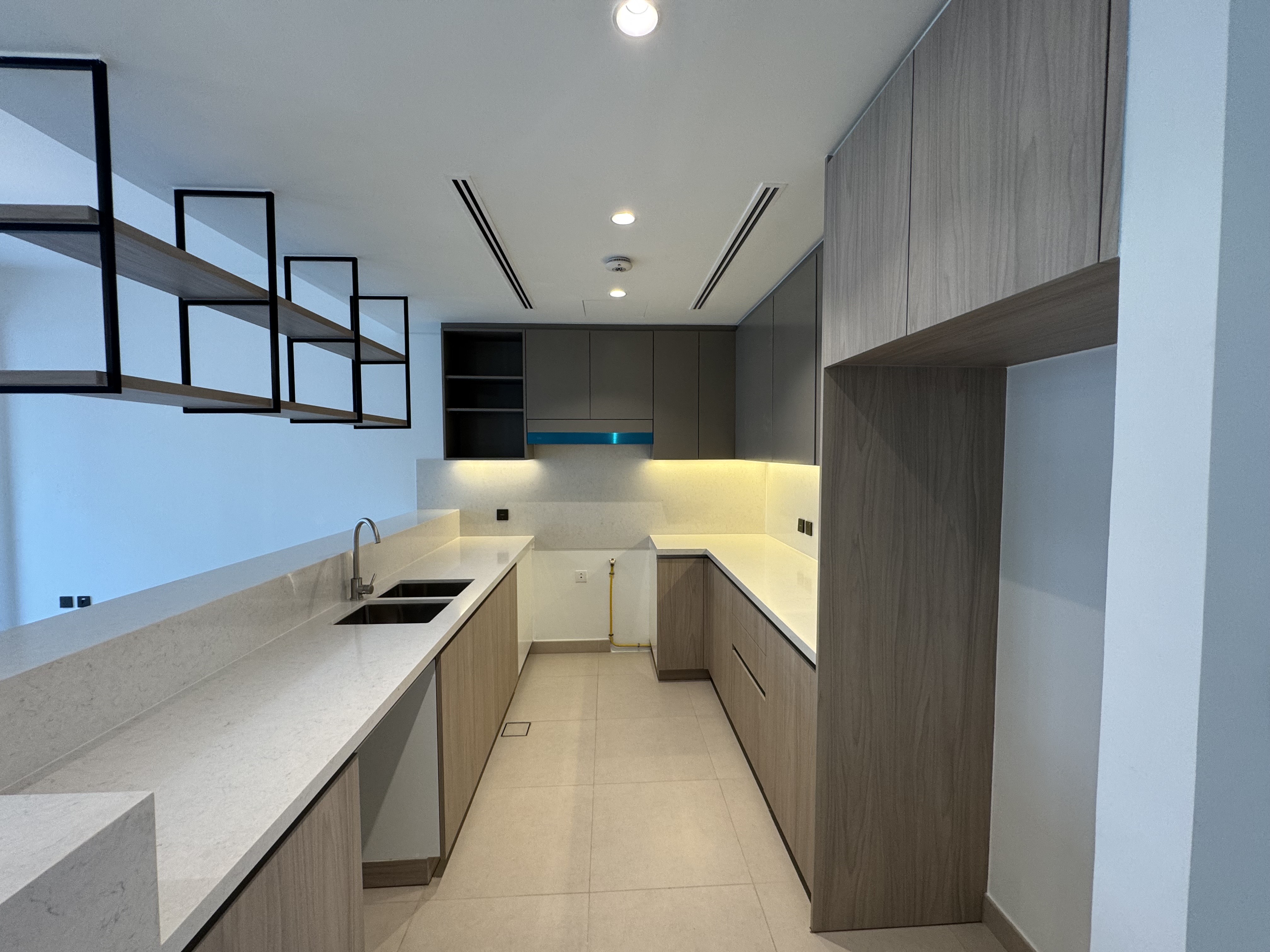 3 Bedrooms Townhouse in Aura 1