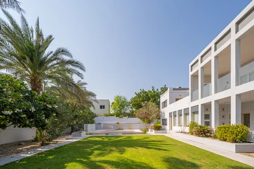 5 Bedrooms Villa in Emirates Hills