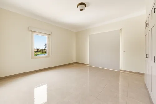 5 Bedrooms Villa in Emirates Hills