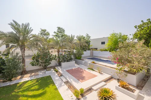 5 Bedrooms Villa in Emirates Hills