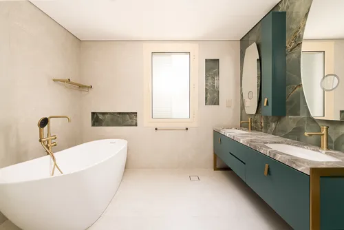 5 Bedrooms Villa in Emirates Hills