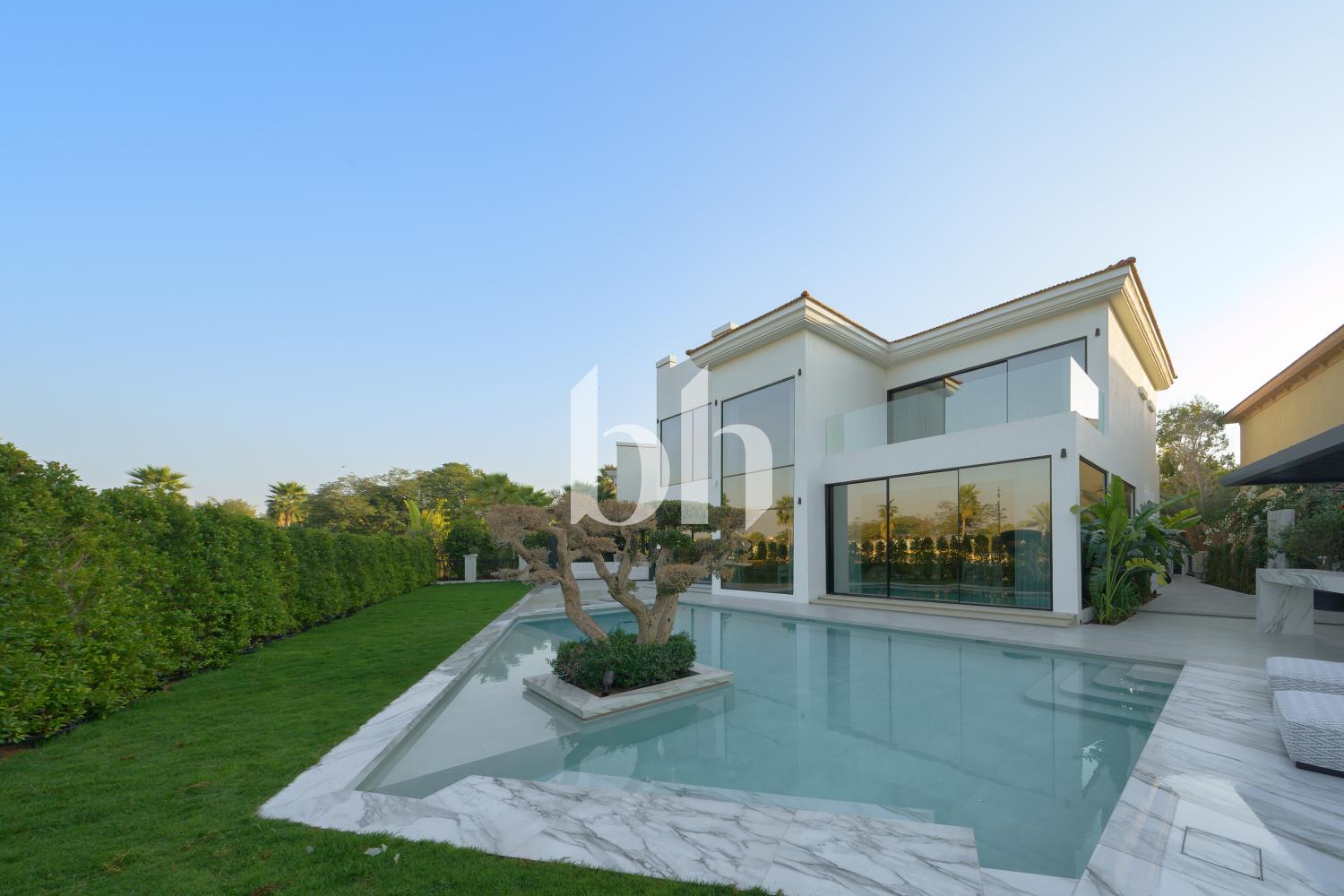 5 Bedrooms Villa in Entertainment Foyer