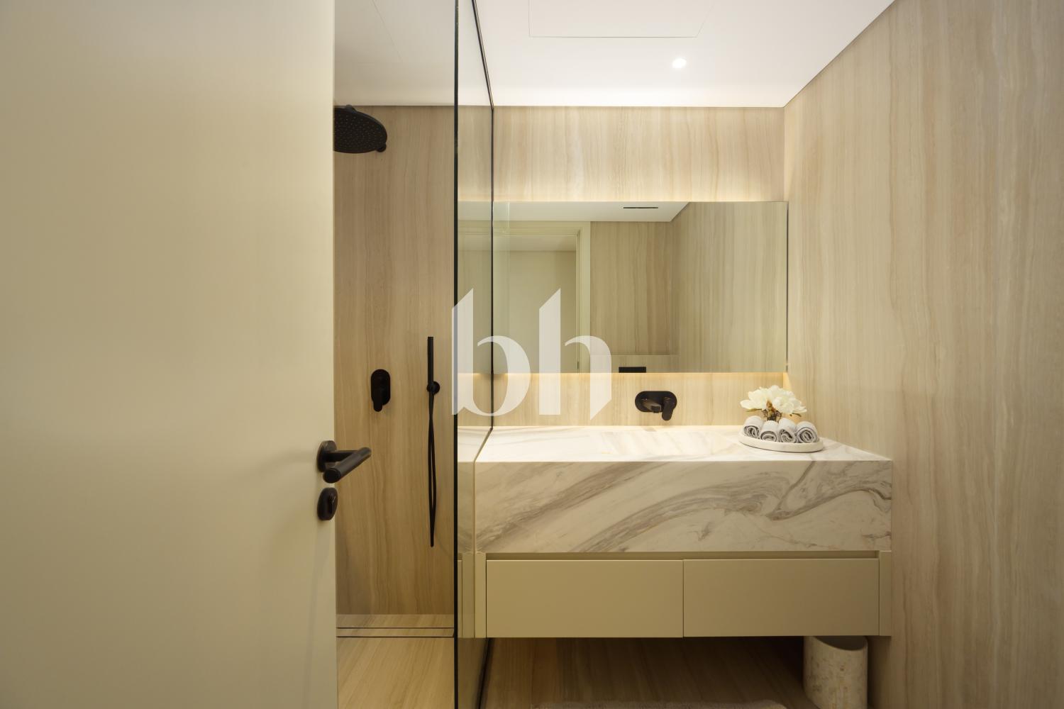 5 Bedrooms Villa in Entertainment Foyer