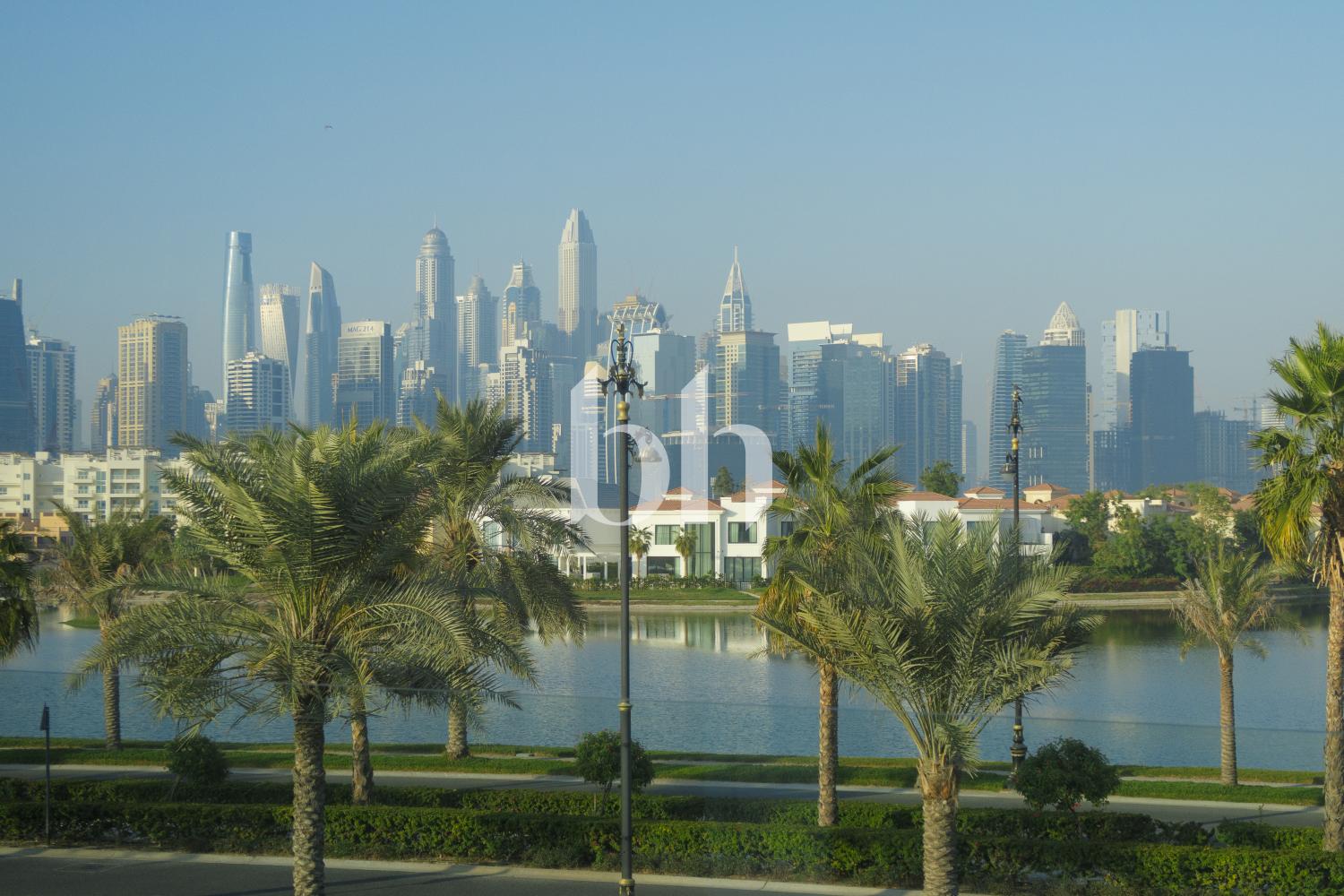 5 Bedrooms Villa in Entertainment Foyer