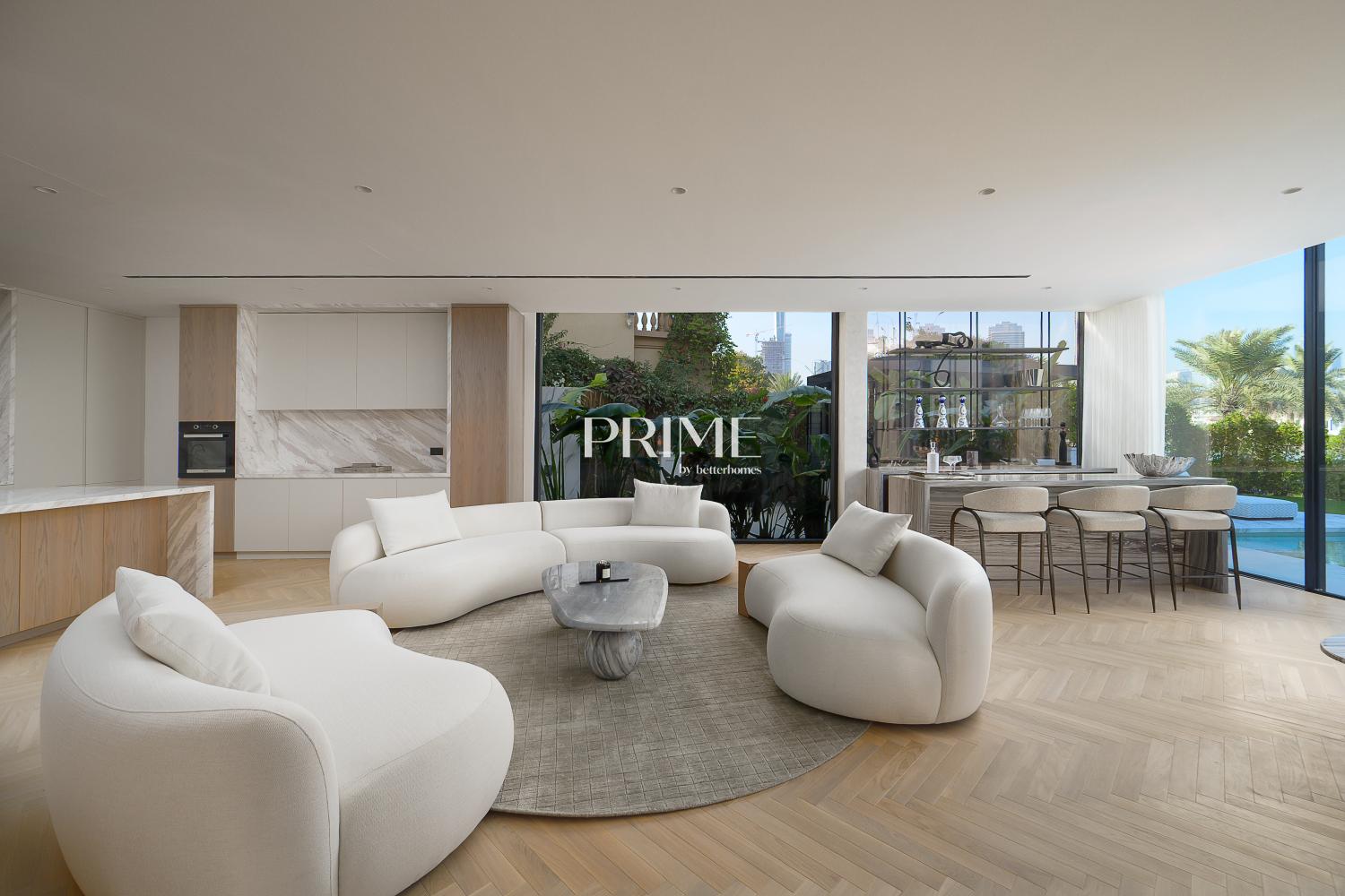 5 Bedrooms Villa in Entertainment Foyer