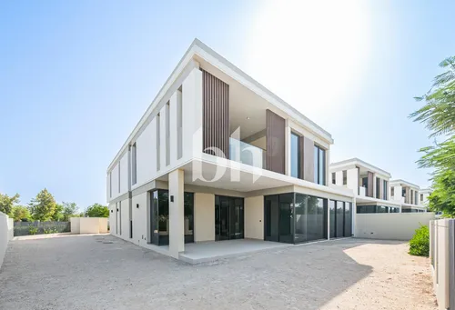 Signature Villa | Corner plot | Upgraded