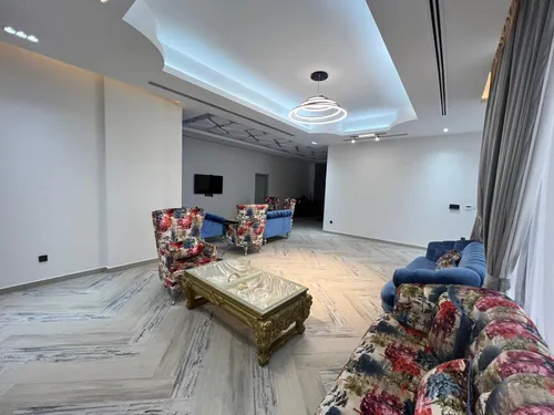 5 Bedrooms Villa in Wadi Alshabak