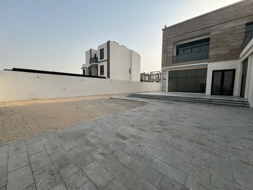 5 Bedrooms Villa in Wadi Alshabak