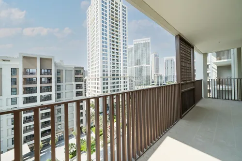 2 Bedrooms Apartment in Lotus Building 2, Lotus at Creek Beach