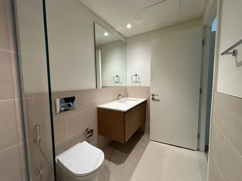 2 Bedrooms Apartment in Lotus Building 4, Lotus at Creek Beach