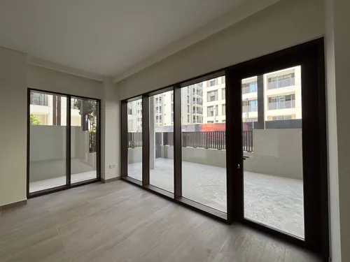 2 Bedrooms Apartment in Lotus Building 4, Lotus at Creek Beach