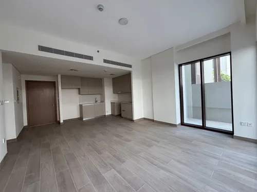 2 Bedrooms Apartment in Lotus Building 4, Lotus at Creek Beach
