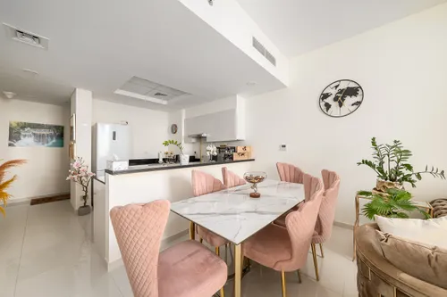 2 Bedrooms Apartment in Viridis C