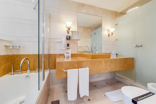 4 Bedrooms Hotel Apartment in Grand Millennium Hotel