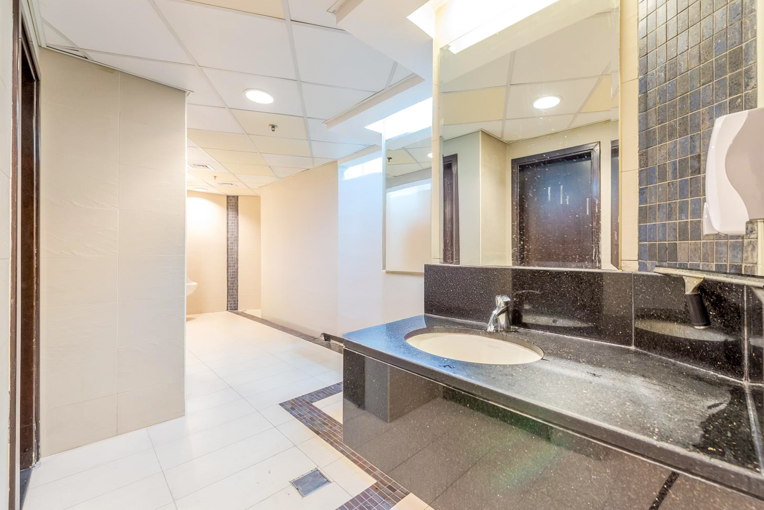  Office Space in Al Fardha Building