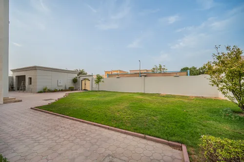 6 Bedrooms Land in Al Barsha 2 Villas