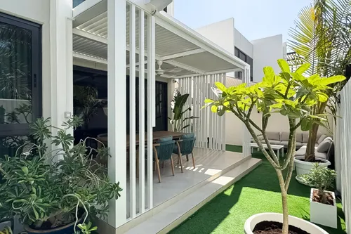 6 Bedrooms Villa in Aurum Villas