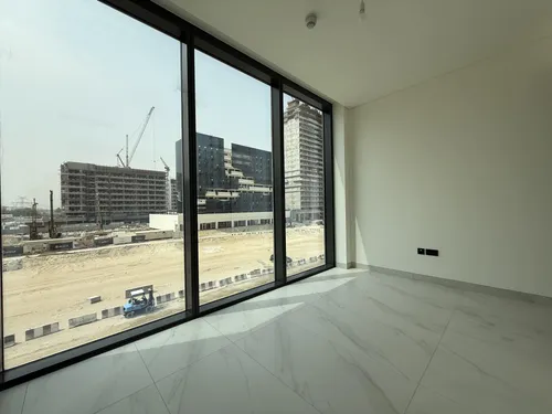 3 Bedrooms Apartment in The Crest Tower D