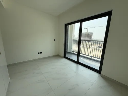 3 Bedrooms Apartment in The Crest Tower D