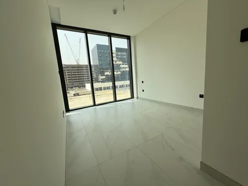 3 Bedrooms Apartment in The Crest Tower D