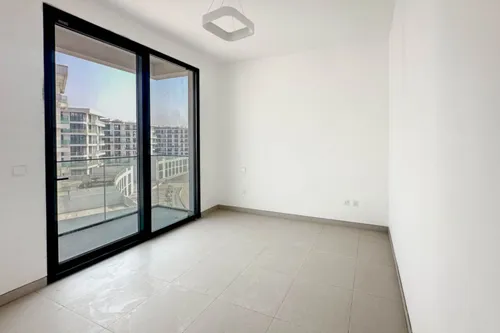 2 Bedrooms Apartment in Bluebay Walk