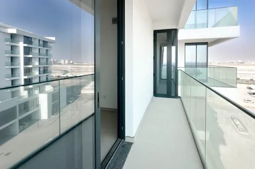 2 Bedrooms Apartment in Bluebay Walk