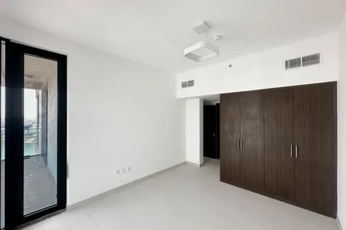 2 Bedrooms Apartment in Bluebay Walk
