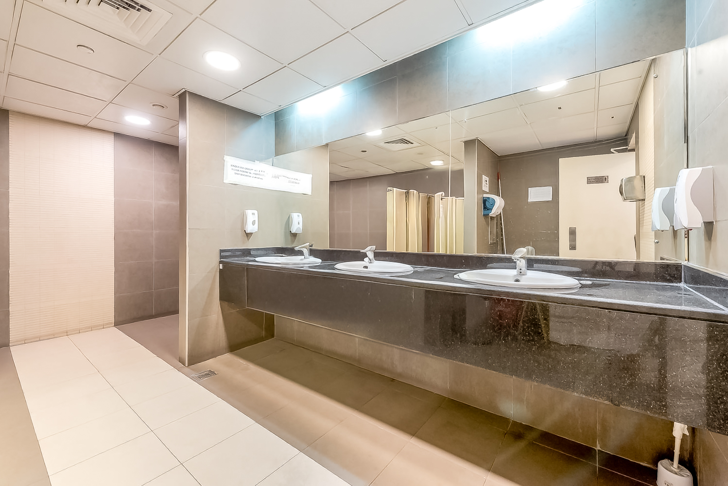  Office Space in AL NOQHITA