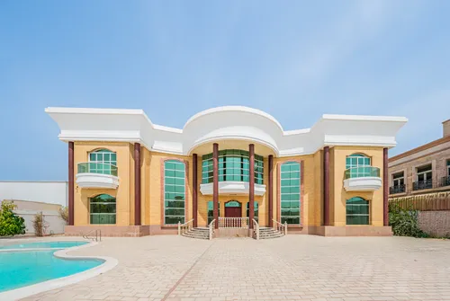 Stunning Twin Villas | Prime Location | Big Plot