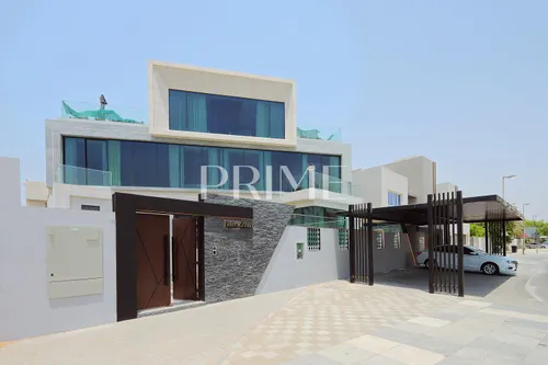 5 Bedrooms Villa in Umm Suqeim 1 Villas