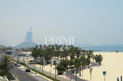 5 Bedrooms Villa in Umm Suqeim 1 Villas