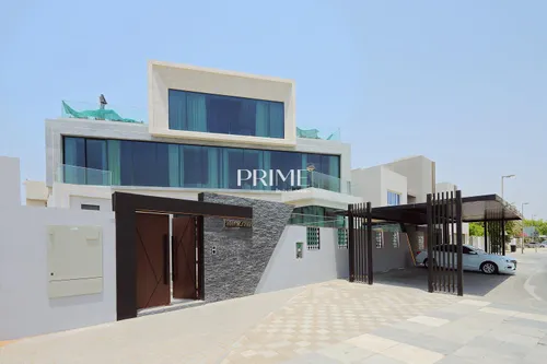 5 Bedrooms Villa in Umm Suqeim 1 Villas