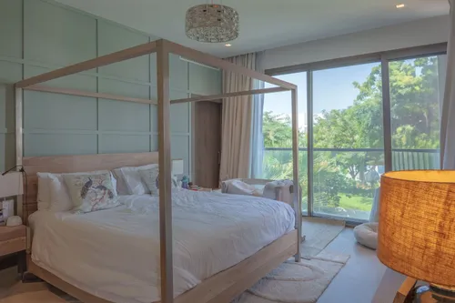 4 Bedrooms Villa in Redwoods