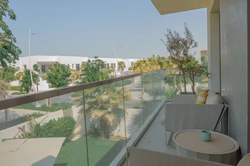 4 Bedrooms Villa in Redwoods