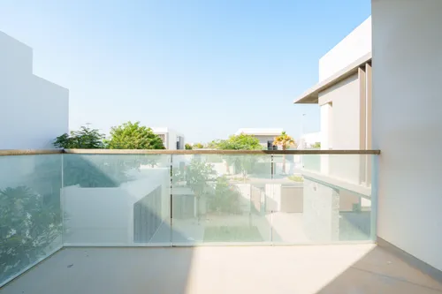 4 Bedrooms Villa in Redwoods