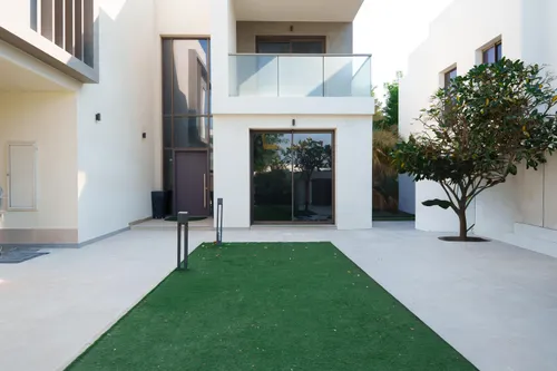 4 Bedrooms Villa in Redwoods