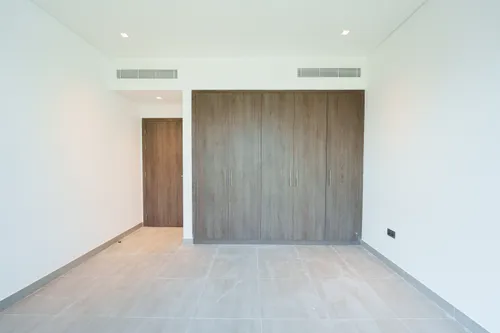 4 Bedrooms Villa in Redwoods