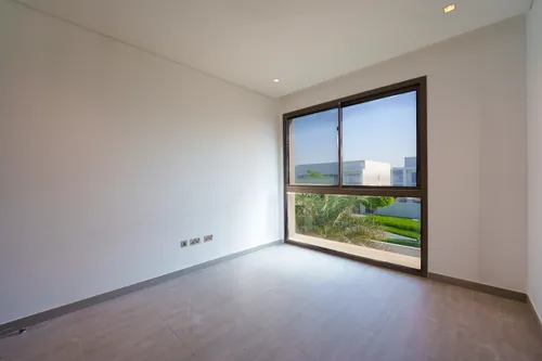 4 Bedrooms Villa in Redwoods