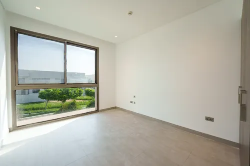 4 Bedrooms Villa in Redwoods