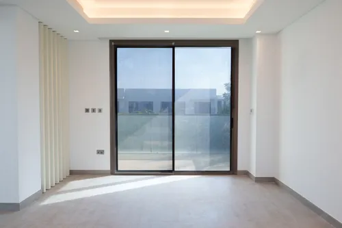 4 Bedrooms Villa in Redwoods