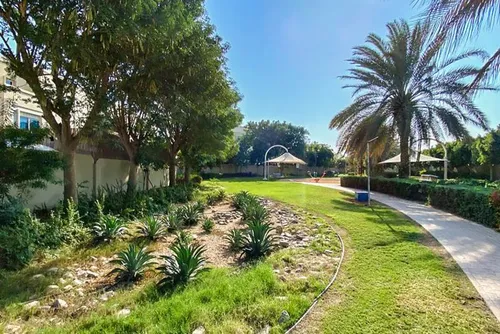 5 Bedrooms Townhouse in Tower 9