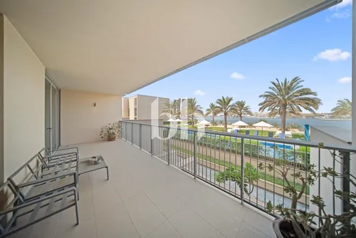 Gorgeous Townhouse | Swimming Pool and Sea View
