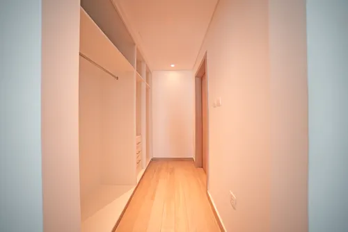 2 Bedrooms Apartment in Waters Edge